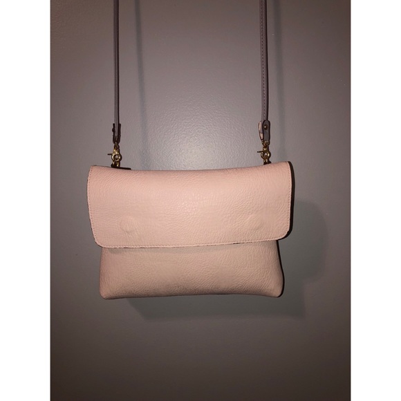 ••SOLD•• HOST PICK!! UO reversible crossbody purse - Picture 4 of 5